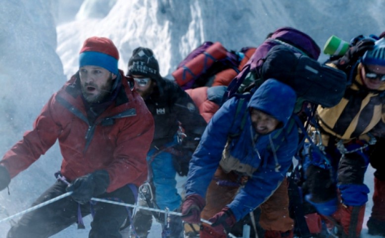 Everest - Premiérový víkend