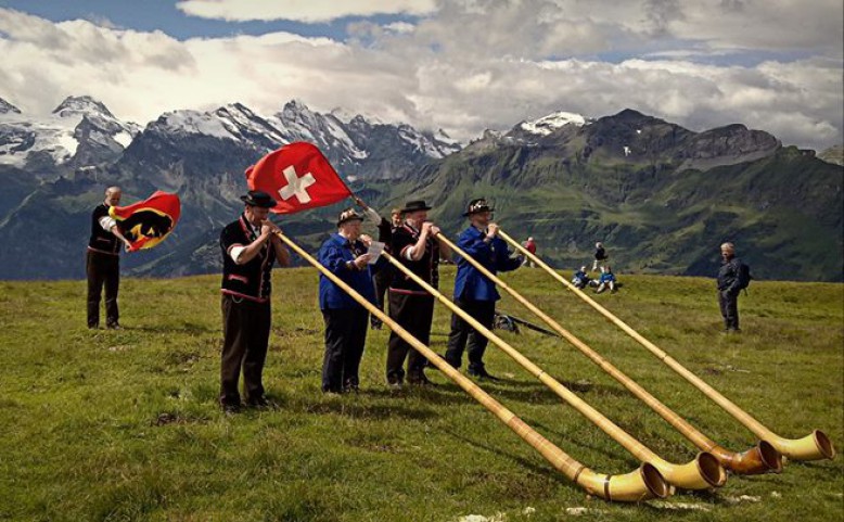 Swiss Alphornists Performance