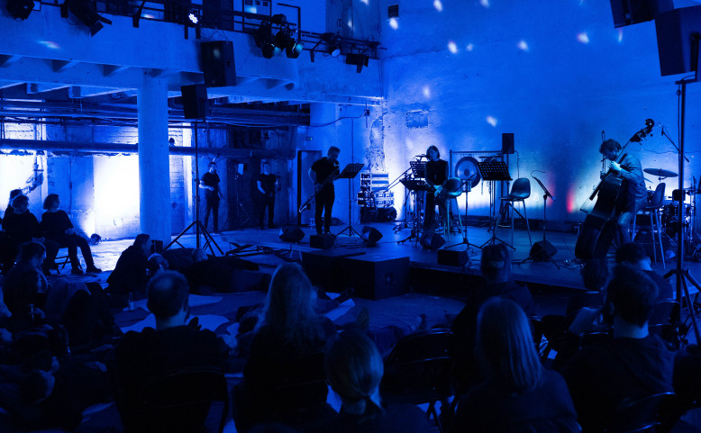 Klang Systematiek: Feldman – Frey (An Encounter with Si