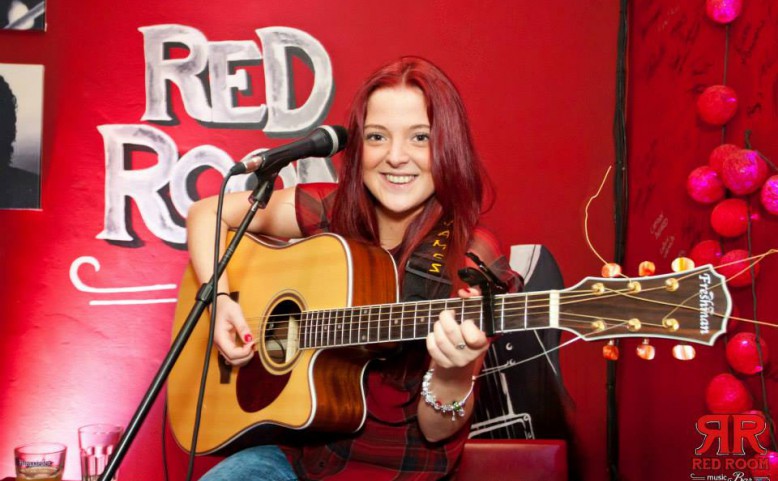 Miss James (UK) LIVE !!!