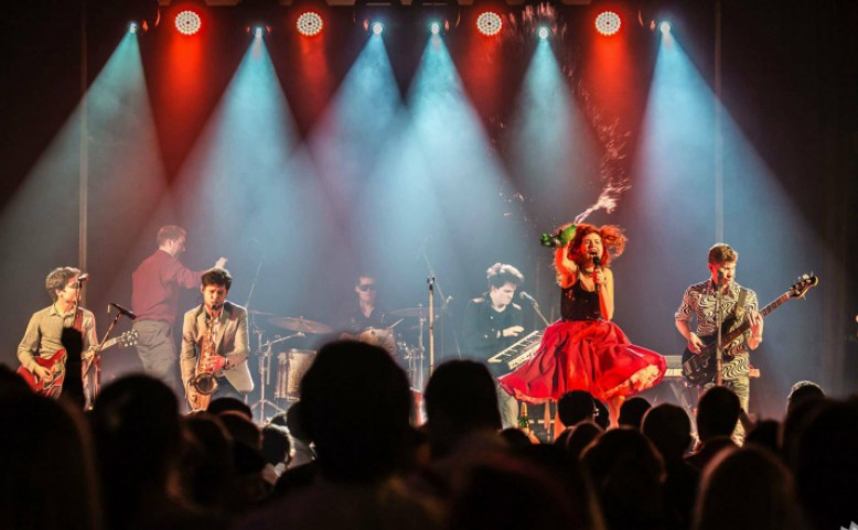 Ať se snaží ona, Mydy Rabycad