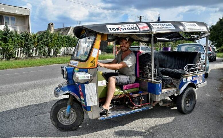 Travel Night 2: Tomík na Cestách - Tuktukem Z Thajska na Moravu