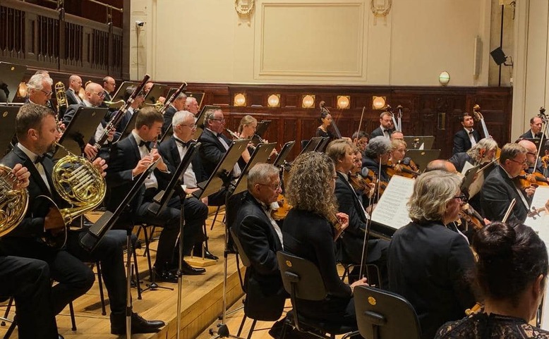 Online Hollywood Night