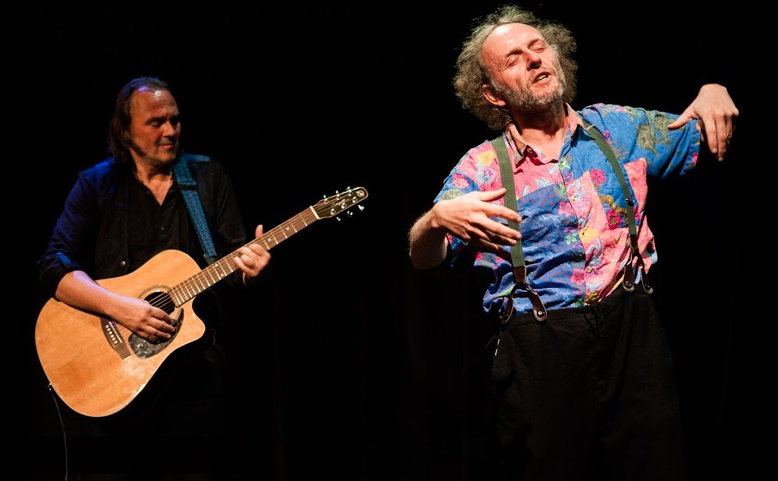 Malá Vizita: Jaroslav Dušek a Pjér la Šé'z - online