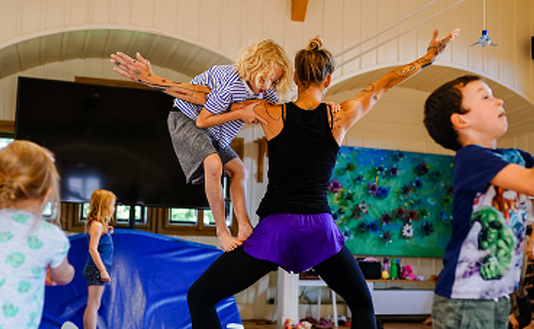 Cirk La Putyka Akademie