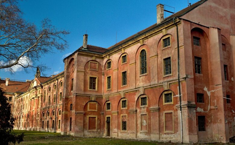 Karlín secesní a Invalidovna