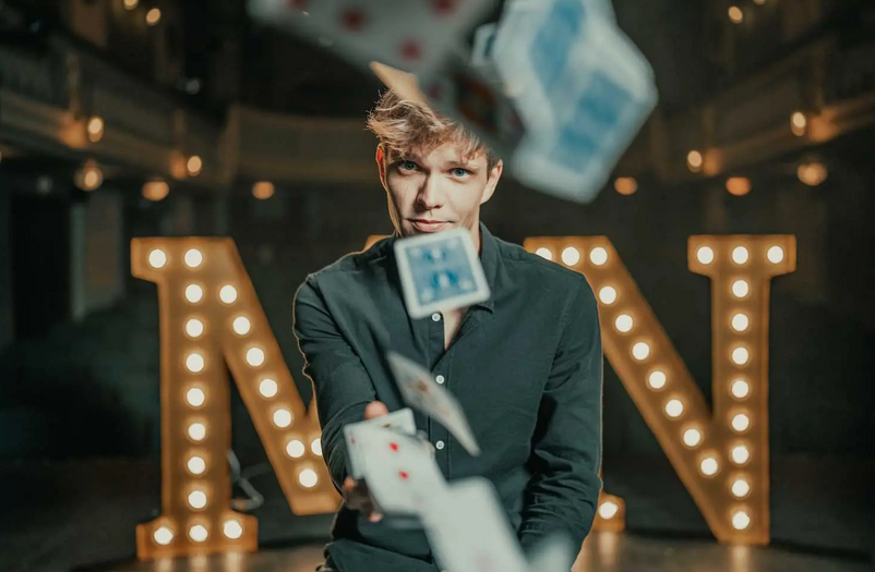 Michal Nesveda: Továrna na zázraky