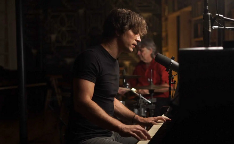 Když chlap svléká tmu: Igor Orozovič & Co.