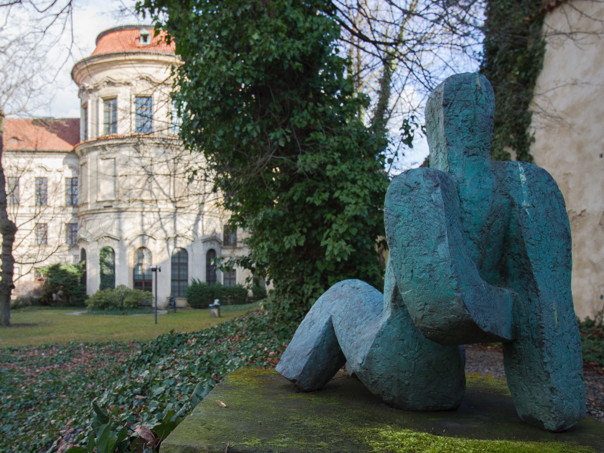Paláce na Hradčanském náměstí - procházka