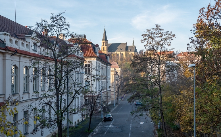 Horním Novým Městem ve stopách Sedmikostelí