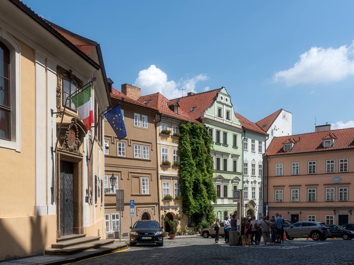 Italové na Malé Straně - procházka