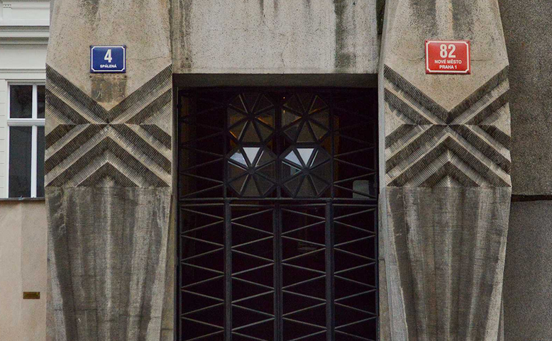 Kubismus a rondokubismus v centru města - procházka