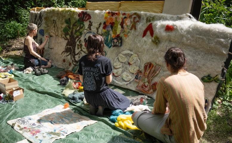 Barvolam: Textilní Jamming a workshop