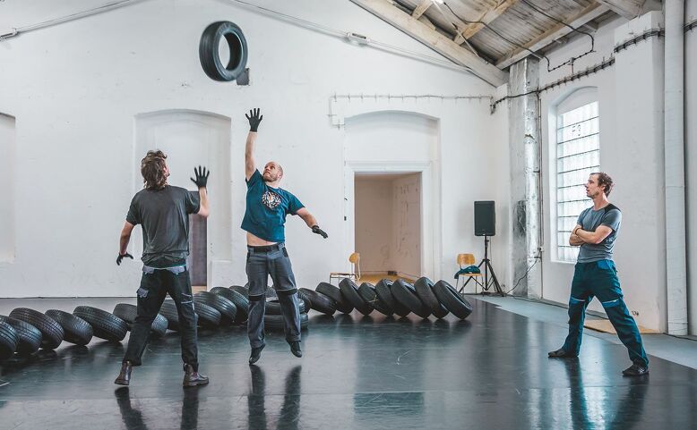 Viktor Černický: Pneu