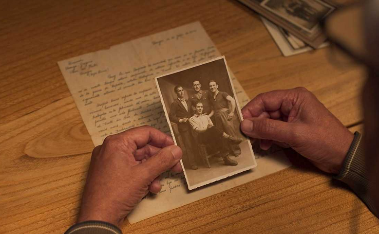 Popel - projekce filmu v krematoriu