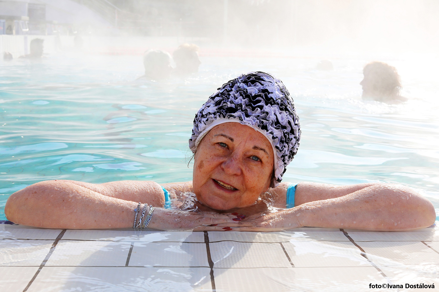 Ivana Dostálová: Plavkyně / Swimming Women