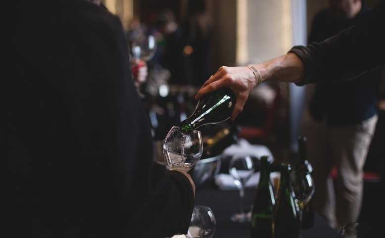 La Bouteille de Champagne