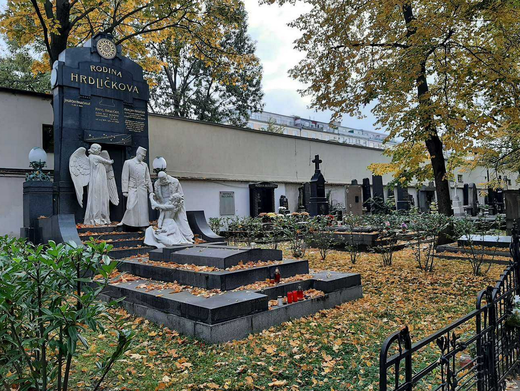 Významné ženy Olšanských hřbitovů - komentovaná procházka