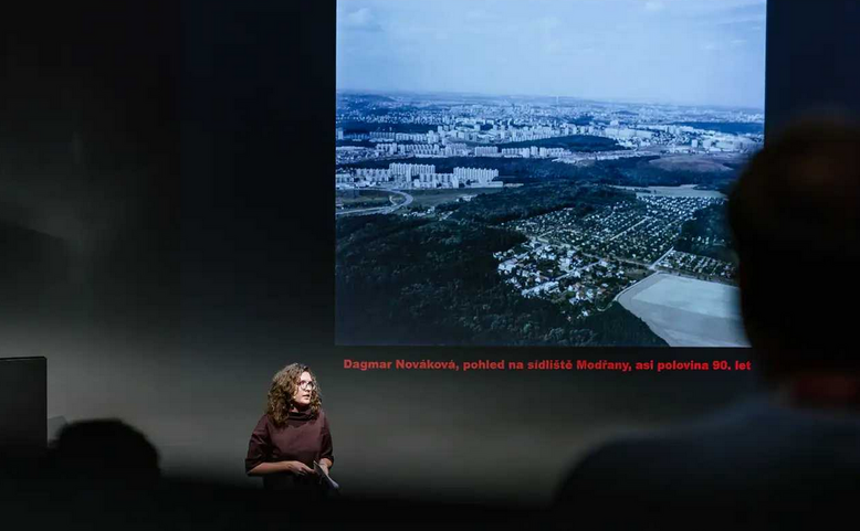 DEVADE: Mezi plánem a trhem