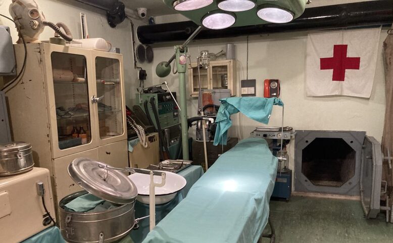 Návštěva protiatomového krytu v hotelu Jalta