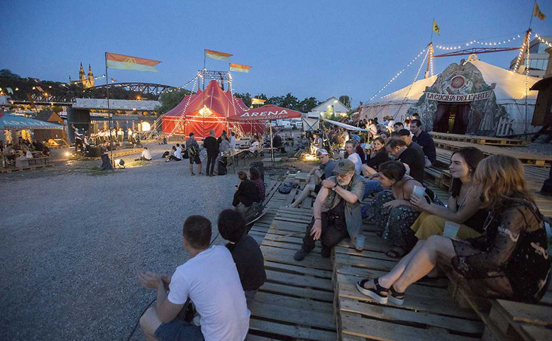 Festival Arena - divadlo, cirkus a umění