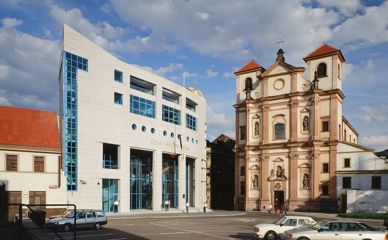 Chrámy peněz - filmová projekce