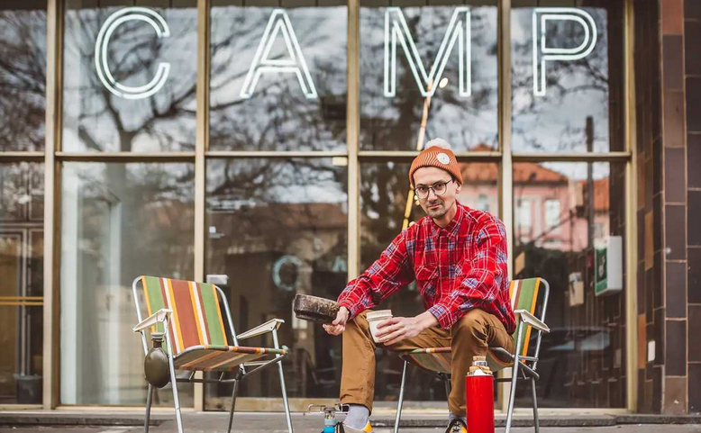 Camping s Ondřejem Cihlářem: Stěhování od Martina a 37,5 m²