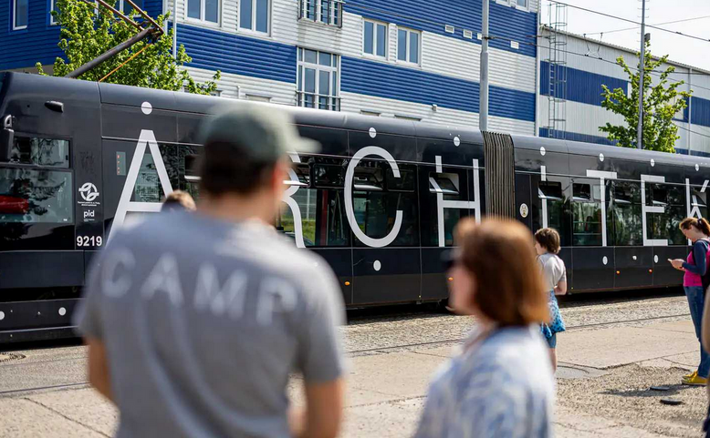 CAMP Tour: Praha zítra z tramvaje