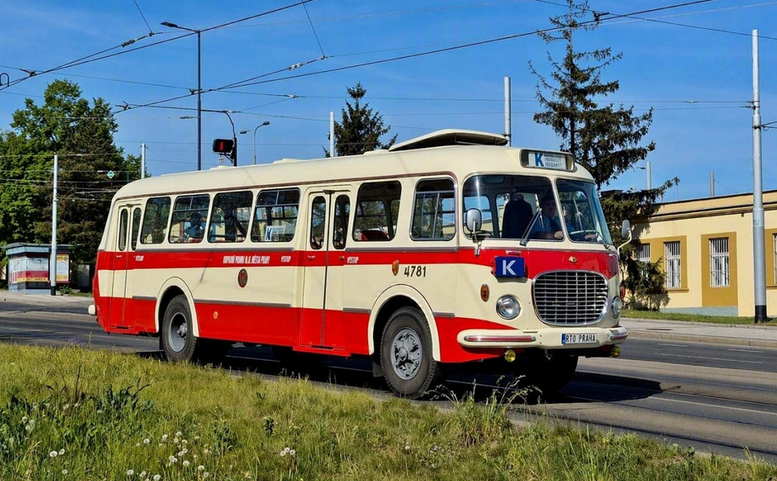 Výroční historická jízda autobusem Škoda 706 RTO