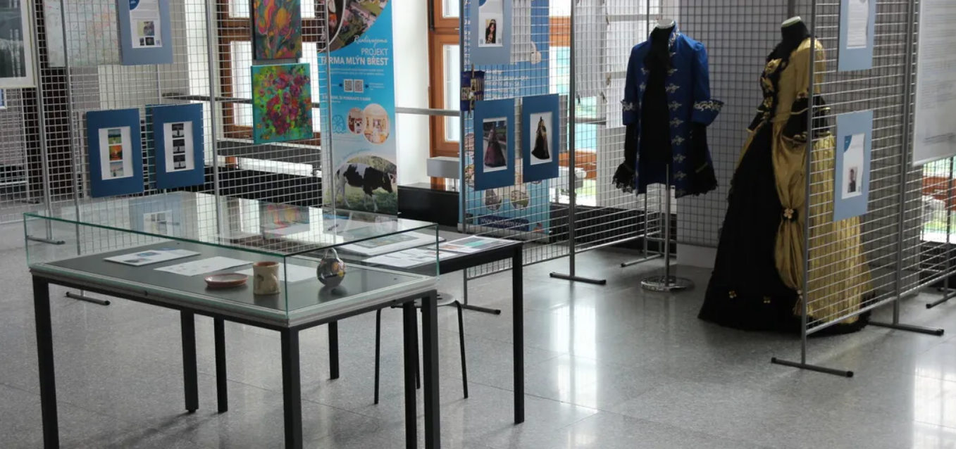 Jedineční aneb Jeden svět, nekonečno pohledů