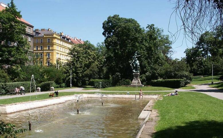 Proměny Dvojky: Vinohrady II. - komentovaná procházka