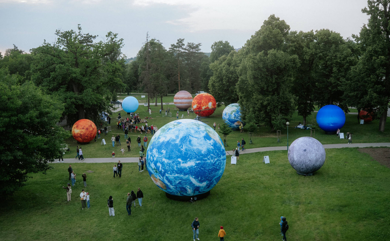 Mezi planetami jako doma - rodinný festival