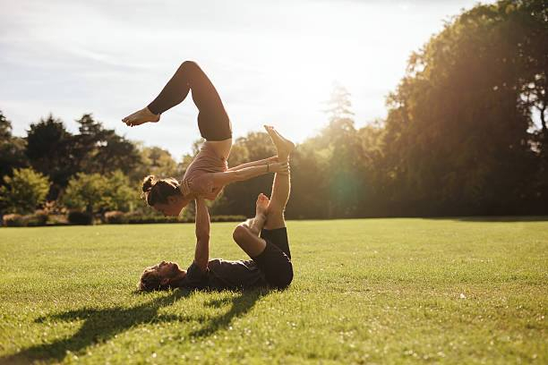 Acro yoga s Přestupní stanicí