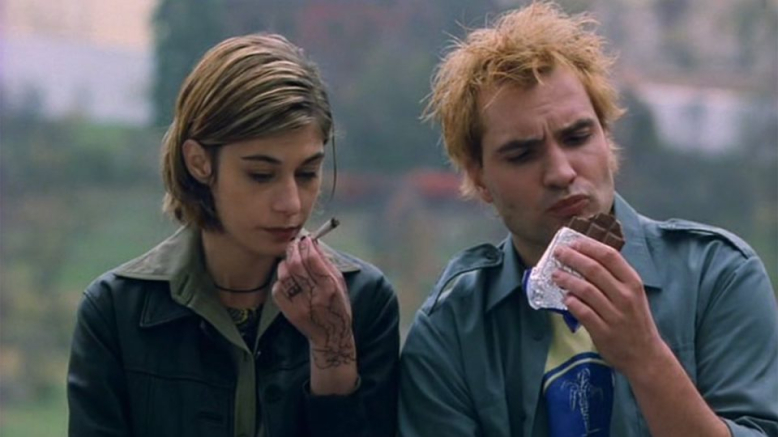 Letní kino před klubem Cross - Samotáři