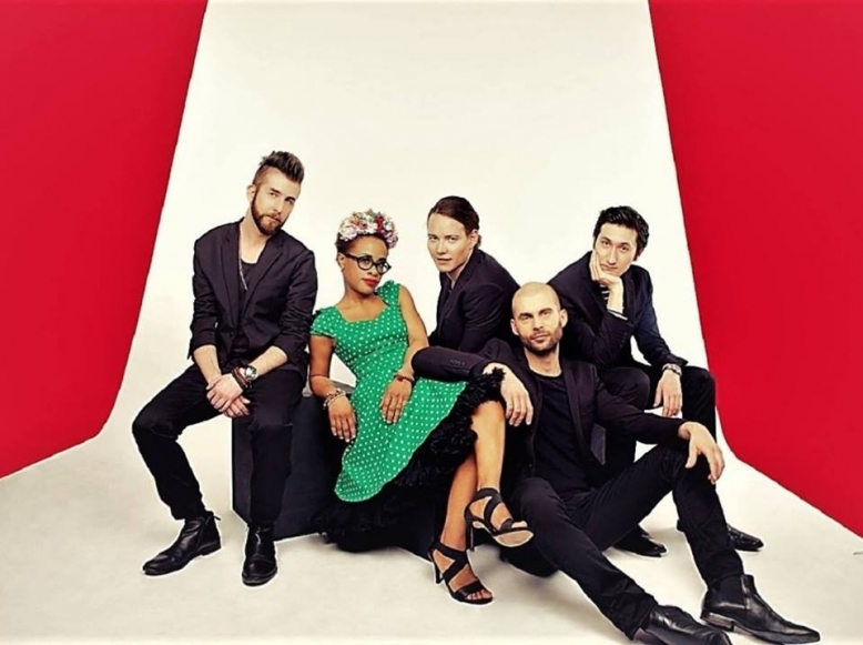 Tonya Graves - Back in Jazz Dock