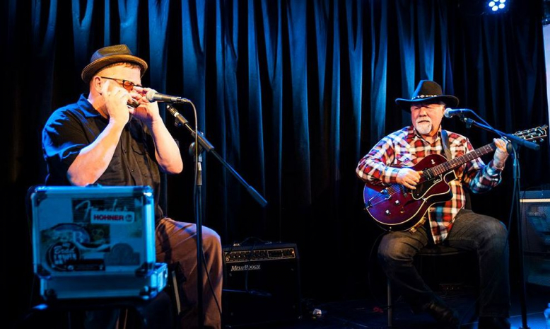 Oldřich, Božena a ti druzí