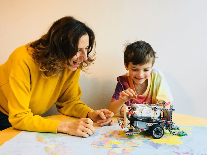 Cesta kolem světa - robotika & poznávání