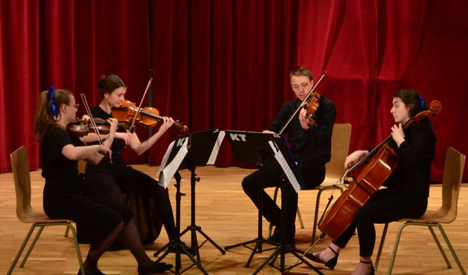 Salón Dvořák: Leggiero Quartet