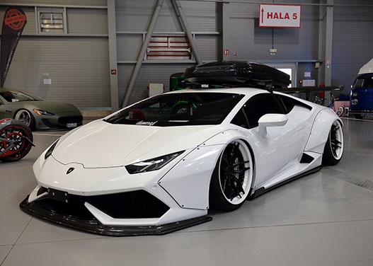 Excape6 Prague Car Festival