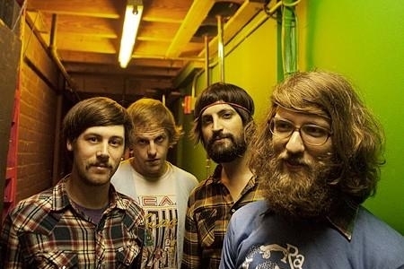 Soutěž o dva lístky na Maps & Atlases