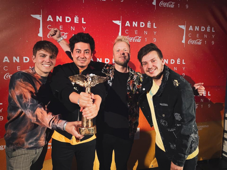 Muzika v parku Riegrovy sady | Mirai