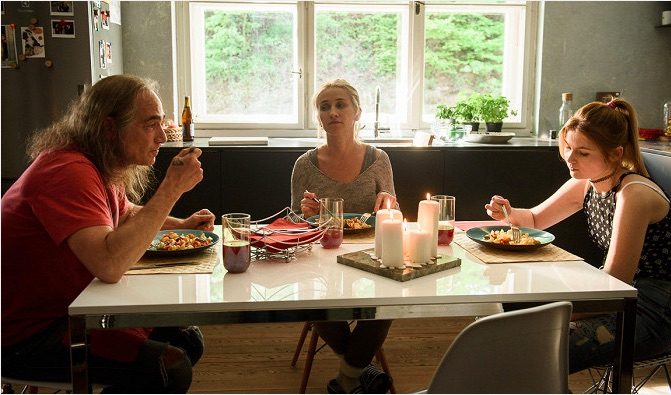 Sklep - Premiérový víkend