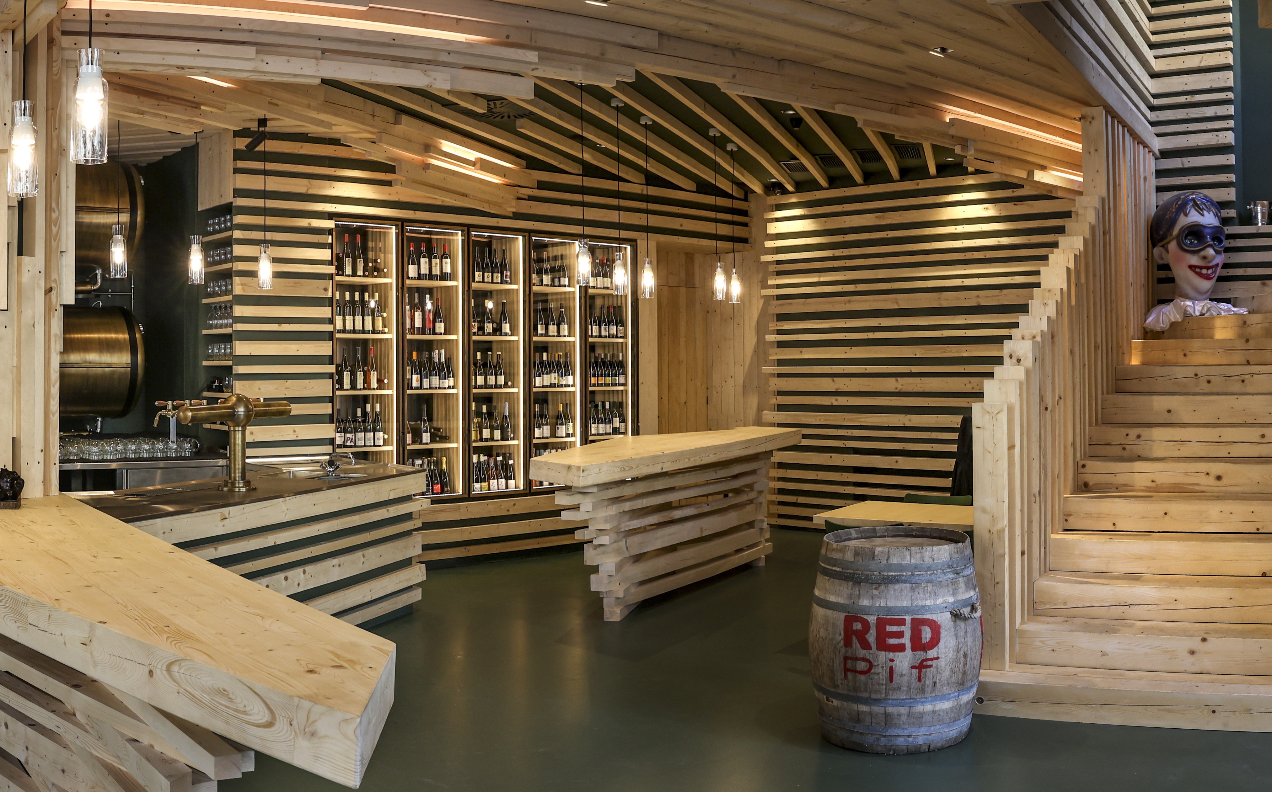 Nová restaurace RED Pif na Andělu: Spojení české a francouzské ...