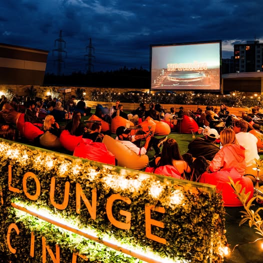 Letní kina v Praze: M Lounge Cinem