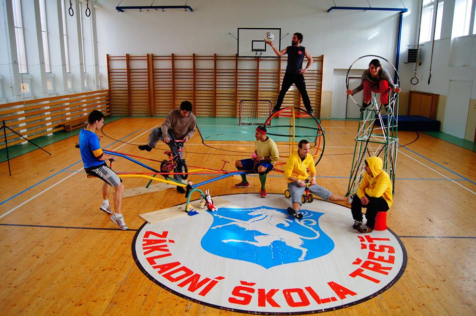 laputyka.jpg - Nové představení Cirku La Putyka - Play (foto: Cirk La Putyka)