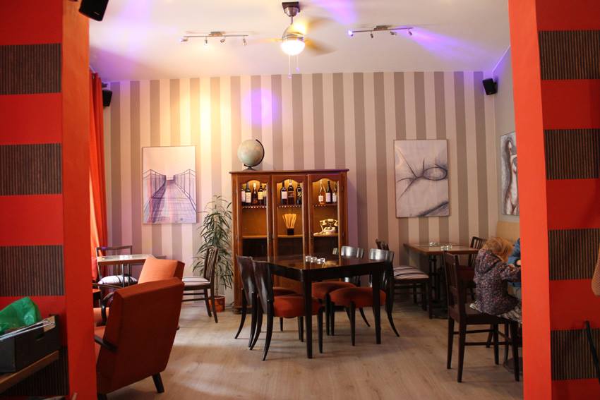 chilloutcafe1.jpg - Chillout Café