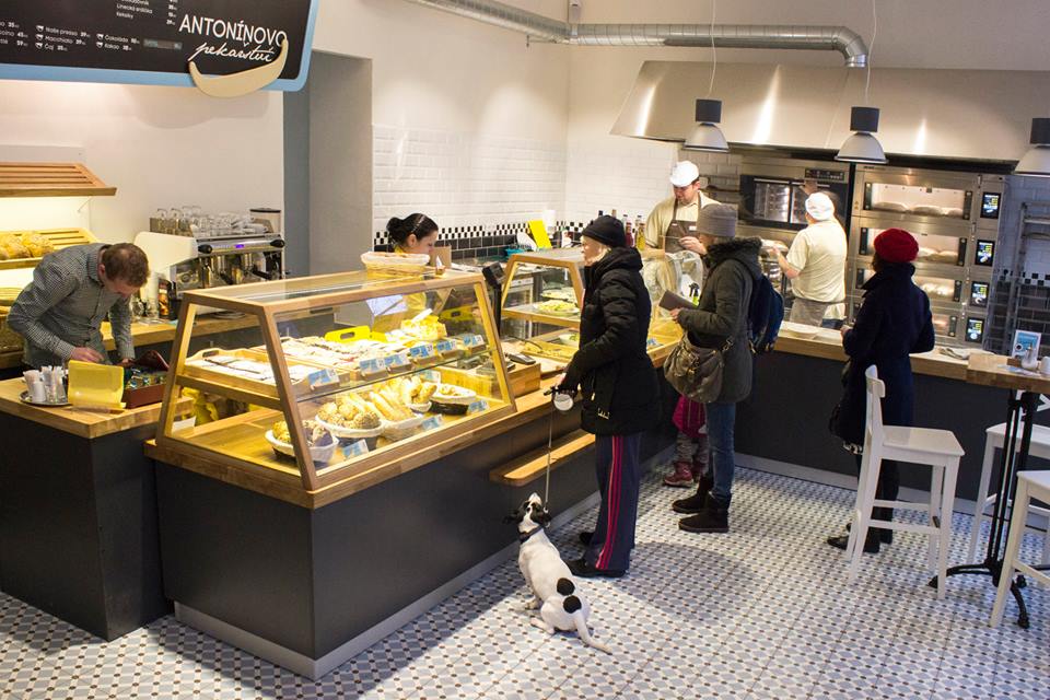 antonin.jpg - Antonínovo pekařství (foto: archiv podniku)